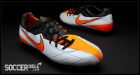 /album/lan%c3%a7amento%20-%20nike%20total%2090%20laser%20elite/soccer-bible-179-jpg/